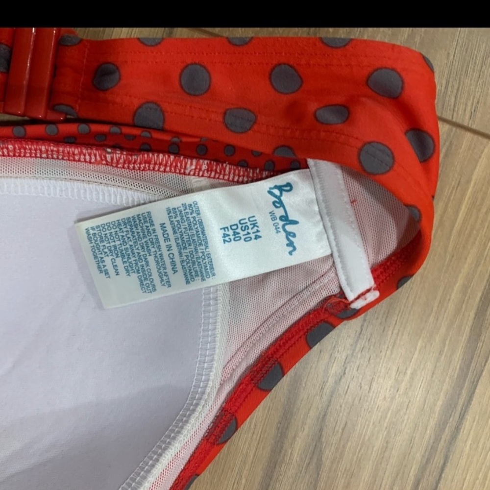 Red polka dots Boden top 🏖 - Picture 4 of 5